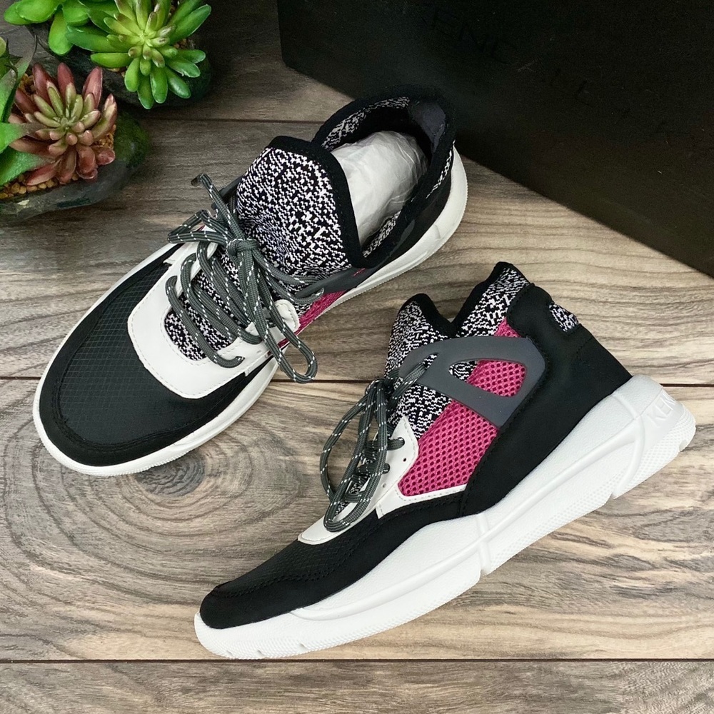 NIB Kendal Kylie North Mid Top Sneaker